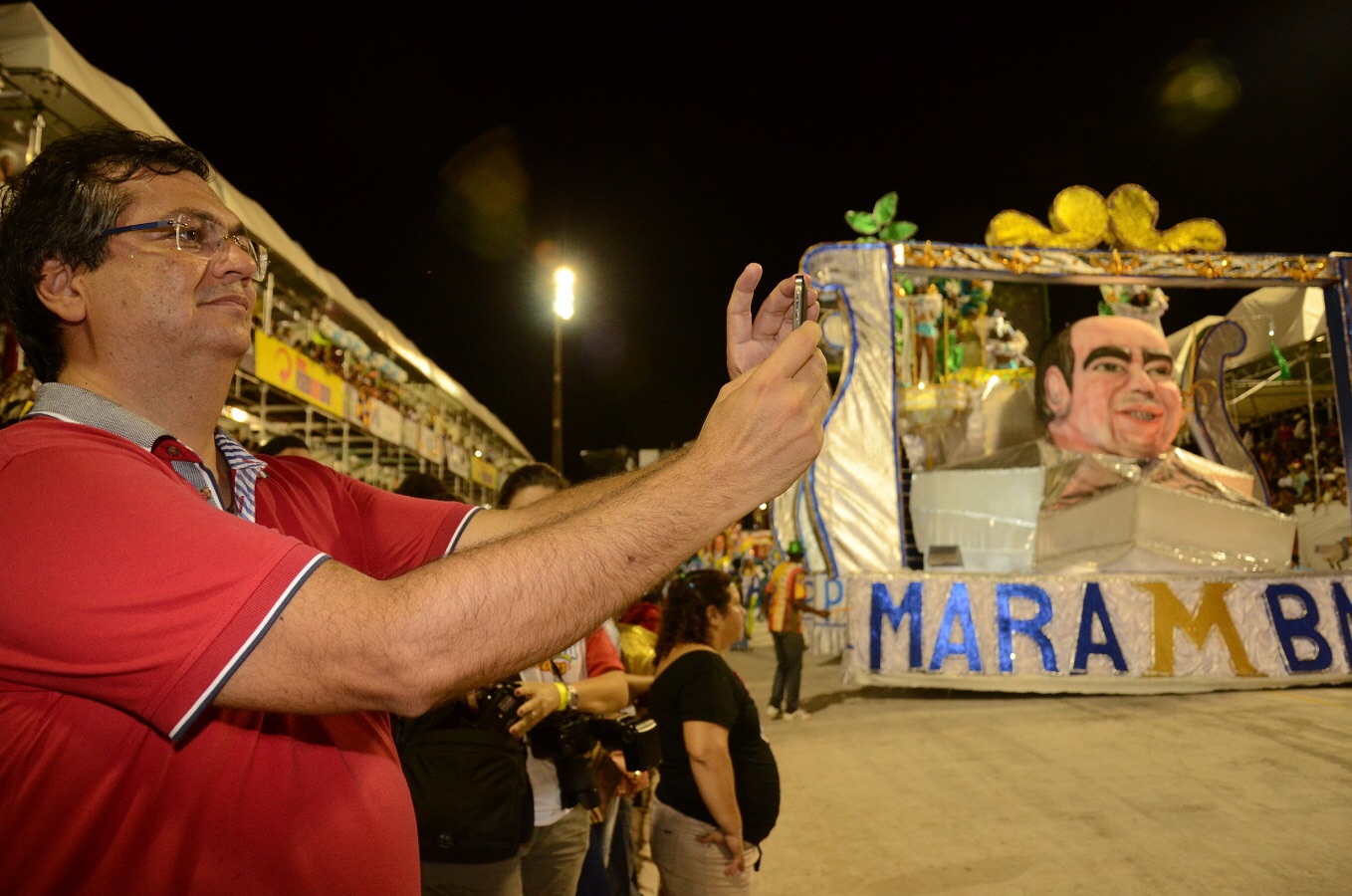 Flávio Dino brincando o Carnaval 2015