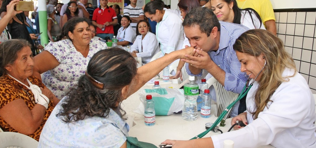 Programa eleitoreiro Todos por São Luís no Vicente Fialho