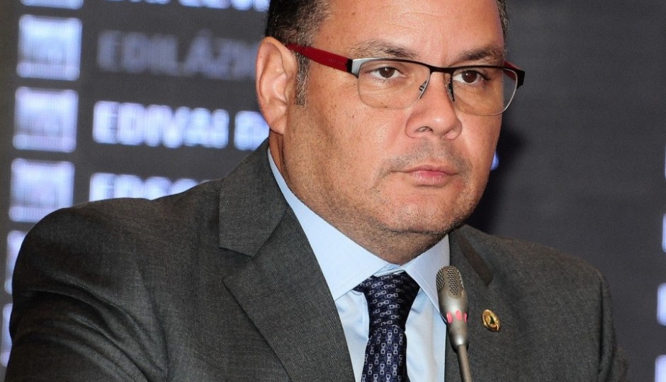 “Márcio Jerry não foi feliz na sua posição” diz líder do governo Flávio Dino na AL