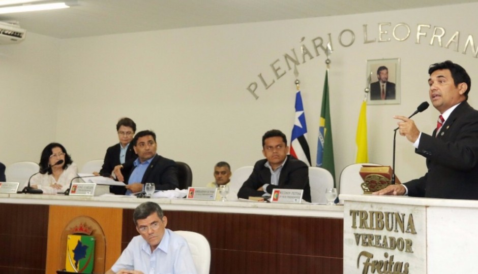 Wellington do Curso cumpre extensa agenda de compromissos na Região Tocantina