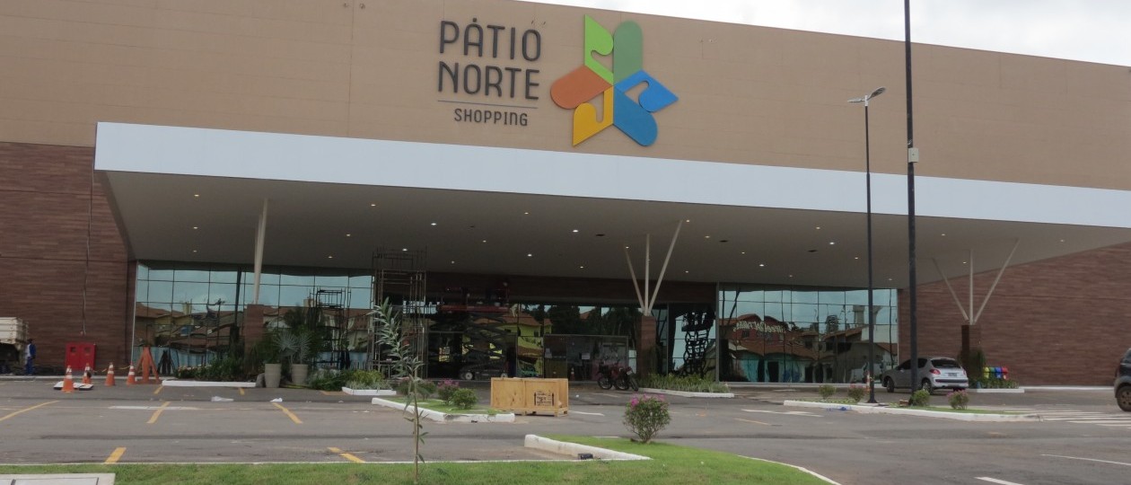 Pátio Norte Shopping fica aberto até às 23 horas nesta antevéspera de Natal