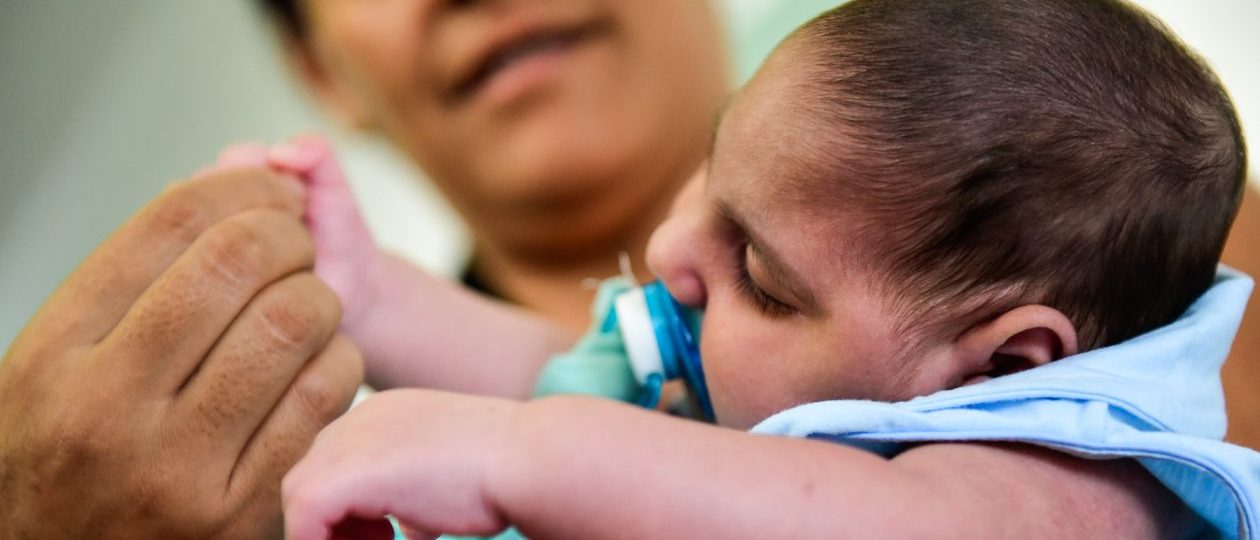 Ação social vai arrecadar doações para bebês com microcefalia