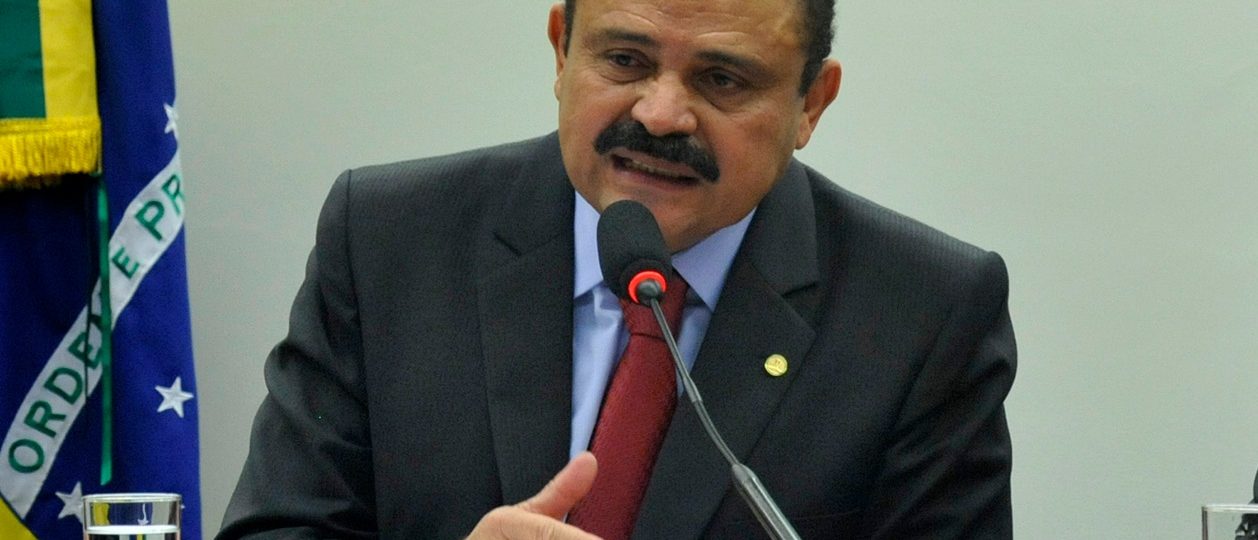 Waldir Maranhão recua e pede mais tempo para decidir se renuncia Presidência