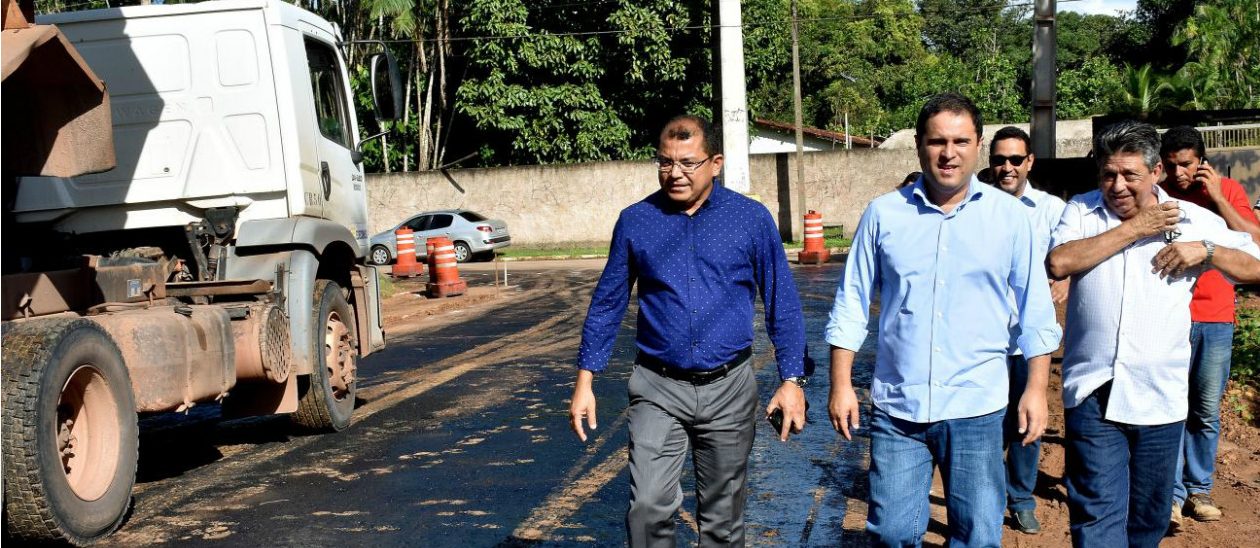 Edivaldo Holanda Júnior vistoria obra de construção da Ponte Pai Inácio, feita por Clayton Noleto