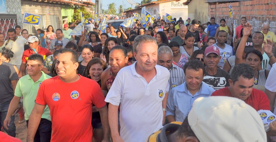 Luis Fernando visita mais oito bairros e reforça o compromisso de reconstruir Ribamar
