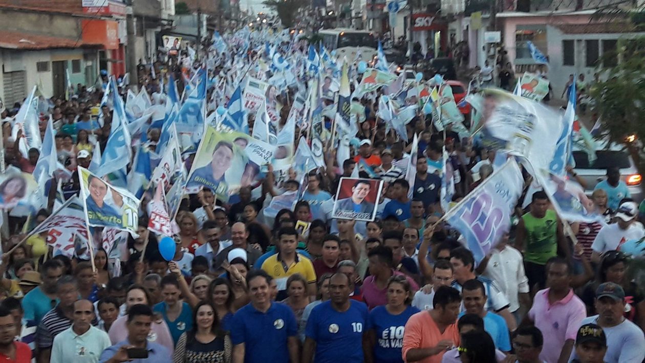 Paço do Lumiar: Onda Azul do 10 invade ruas e avenidas do Maiobão