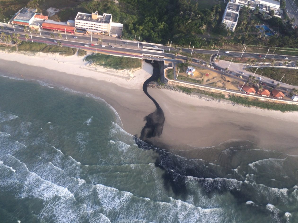 Mesmo após ‘canetada’, praias de São Luís e Ribamar voltam a ficar poluídas