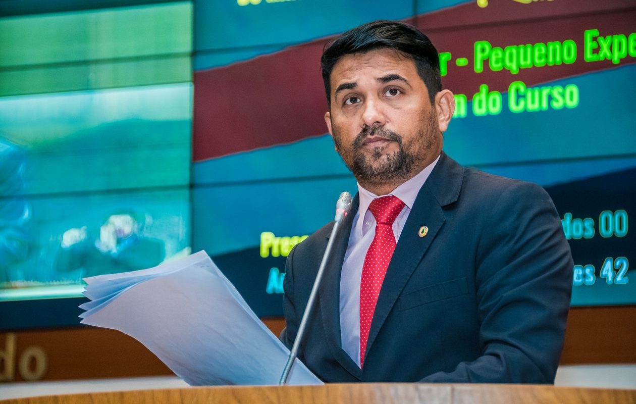 O deputado estadual Wellington do Curso