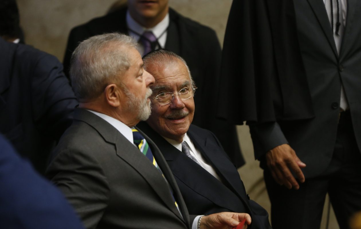 Lula compara José Sarney a um “tubarãozinho manso”