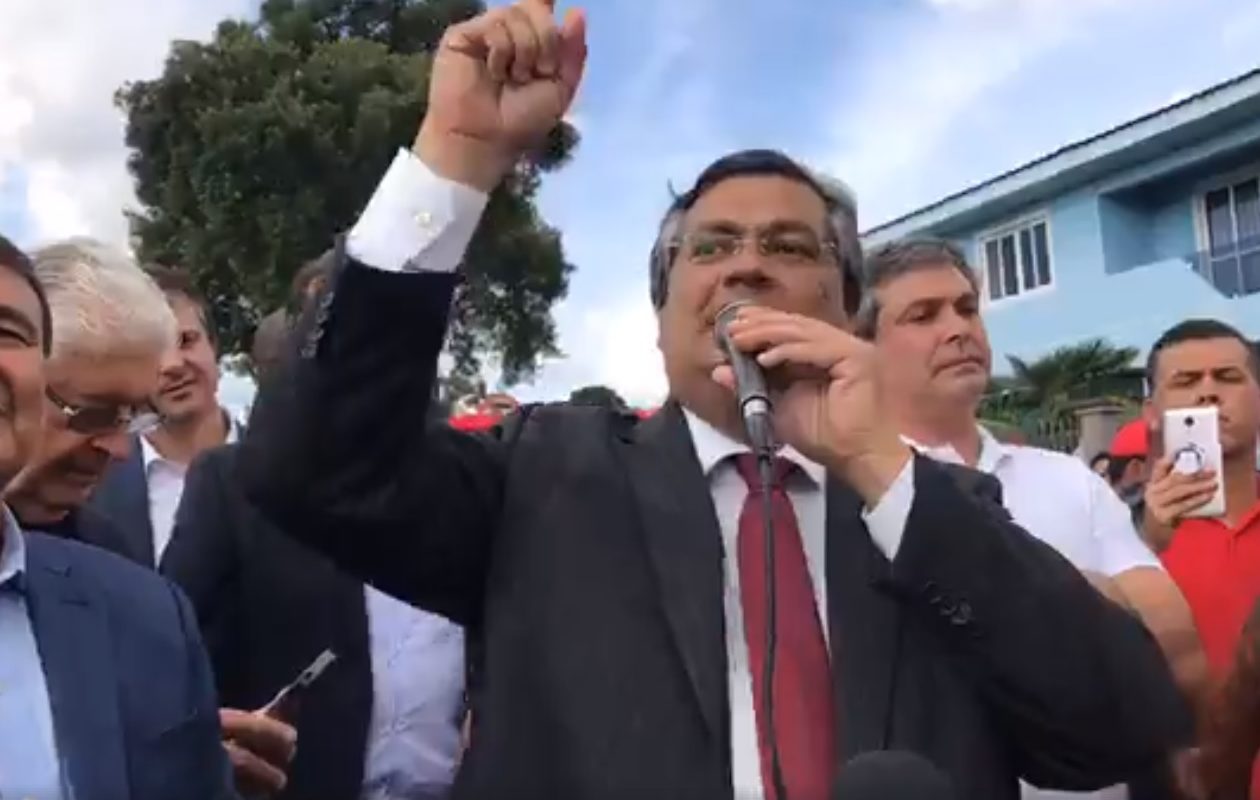 Barrado na visita a Lula, Flávio Dino deixa ‘registro de indignação’