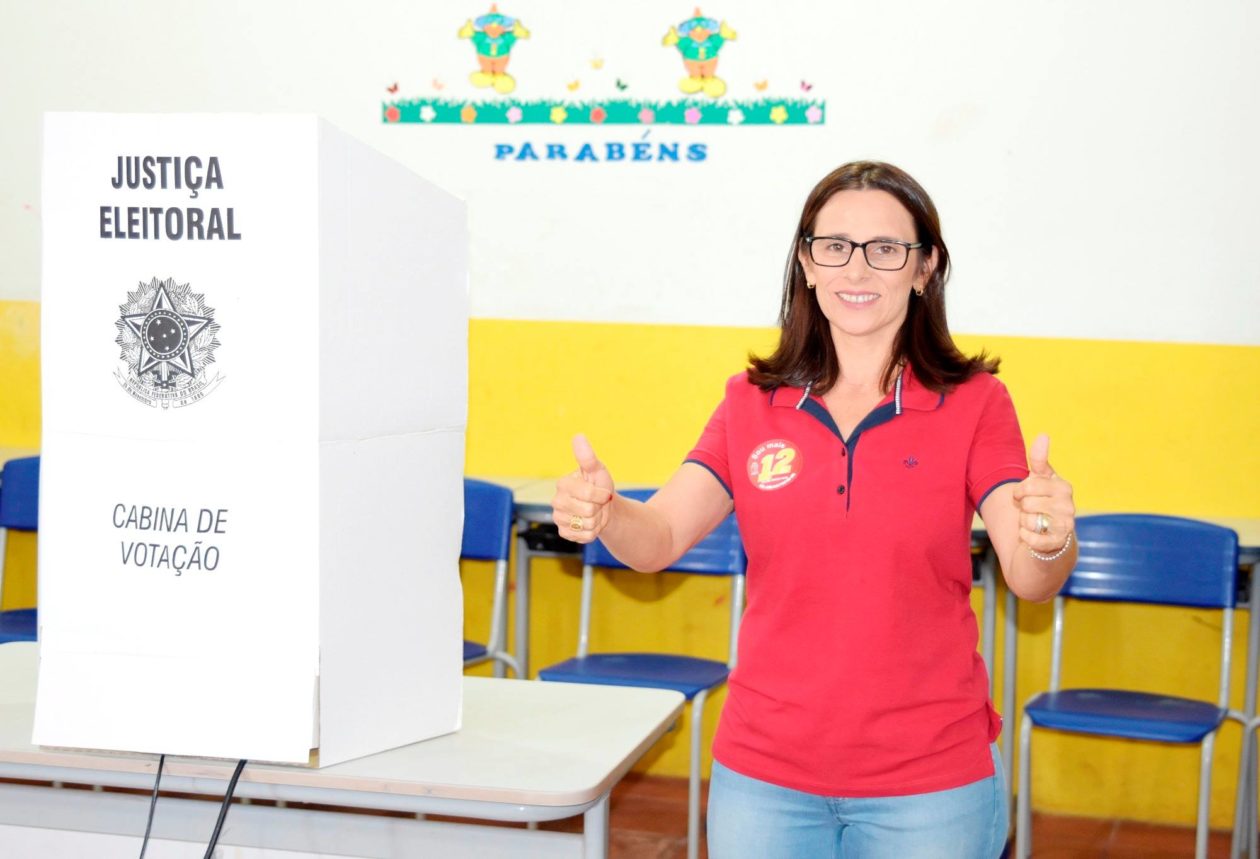 Promotoria denuncia Gilvana do Zé Mario por esquema no transporte escolar