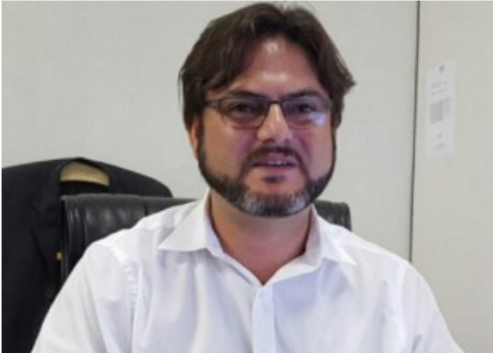 Promotoria abre investigação criminal contra Ricardo Gonçalves