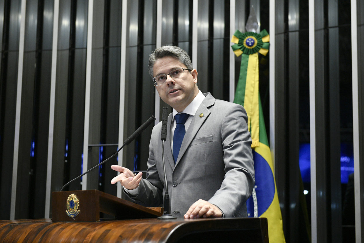 Protocolado requerimento de CPI no Senado para investigar Judiciário