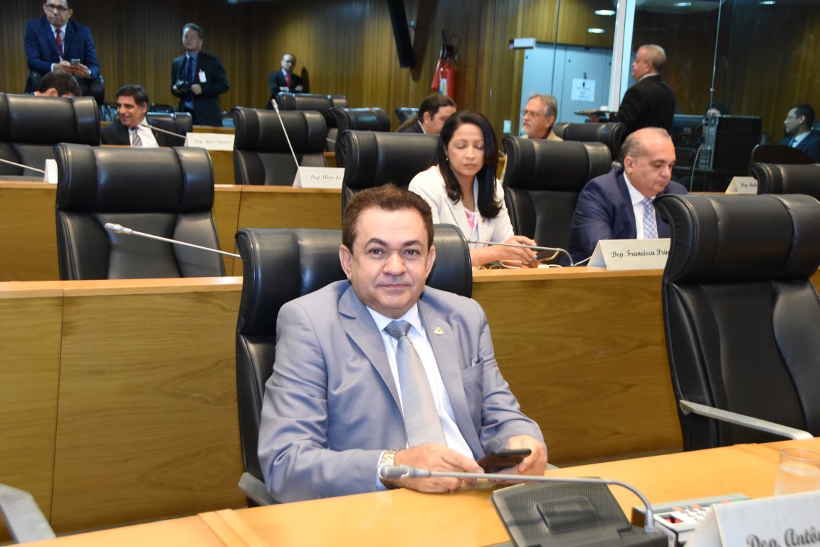 Procuradoria eleitoral pede cassação do diploma de Antônio Pereira