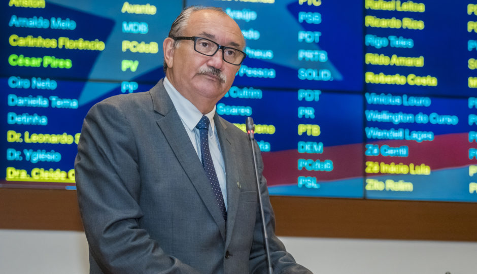 César Pires quer convocação de presidente do Iprev para esclarecer rombo no Fepa