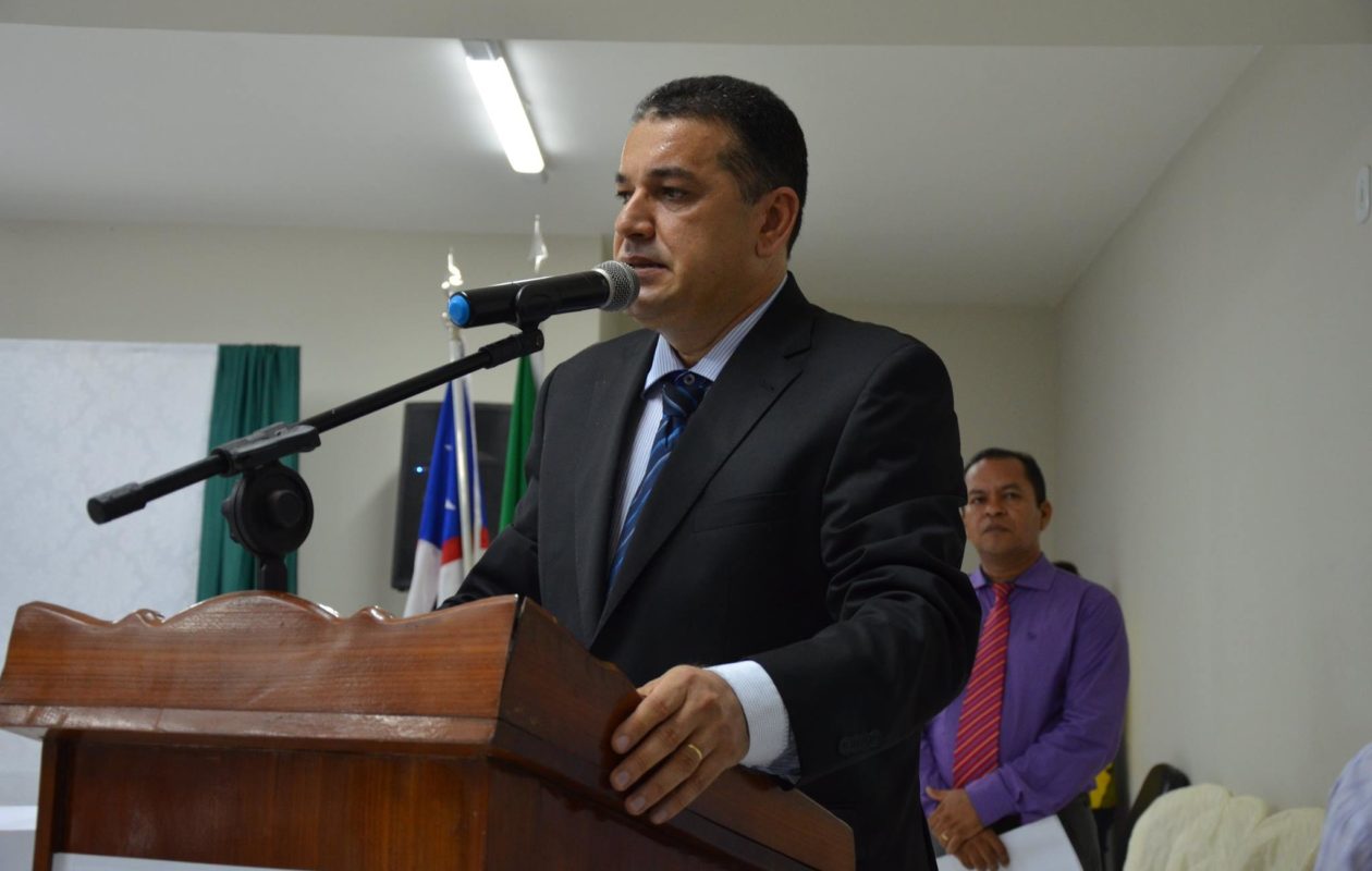 Ministério Público recorre de decisão que suspendeu perda do cargo de Zé Gomes