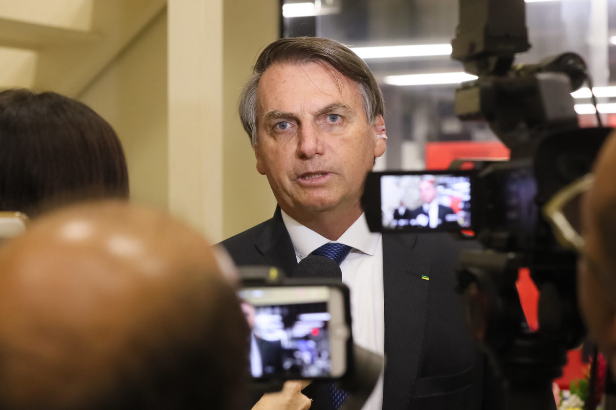 (Rio de Janeiro - RJ, 12/12/2019) Presidente da República, Jair Bolsonaro concede entrevista ao núcleo de TV do IME. Foto: Isac Nóbrega/PR