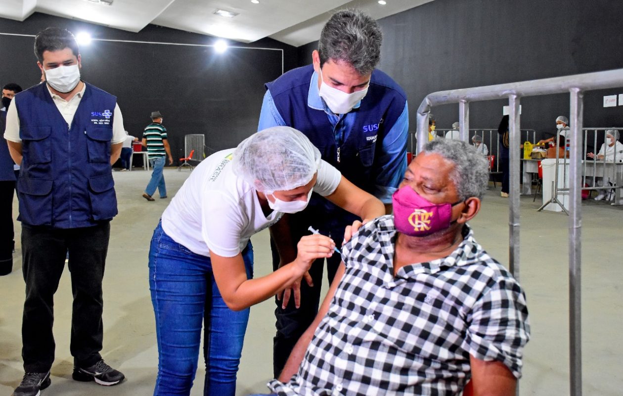 Braide prevê 1ª dose da vacina contra Covid-19 em toda população adulta de São Luís até o final de junho