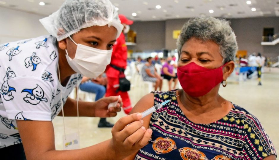Secretário muda previsão de 1ª dose de vacina em toda população adulta de São Luís