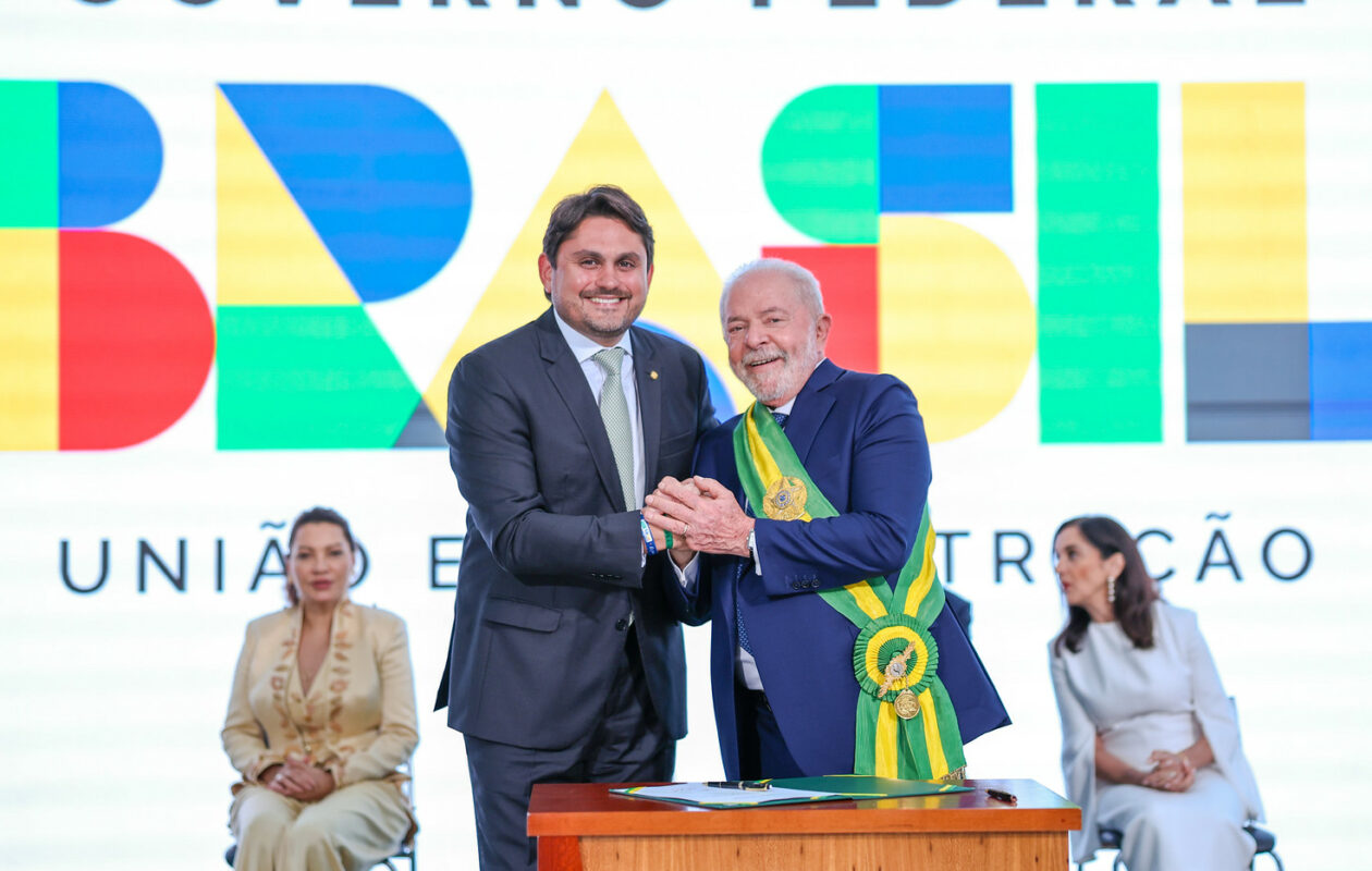 Juscelino Filho se torna primeiro ministro de Lula alvo de investigação da PF sobre Codevasf